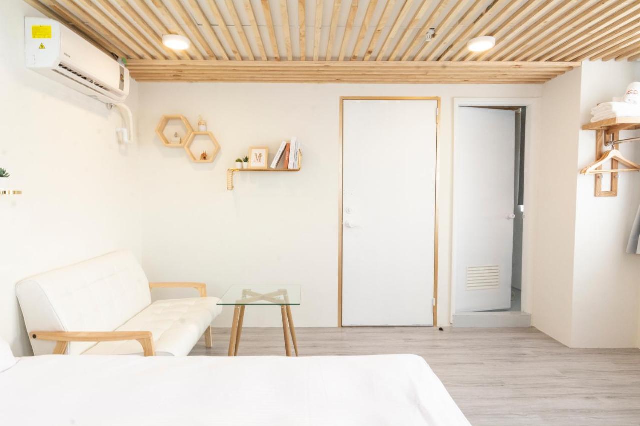 See U Apartment Tainan Exterior photo